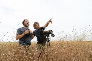 Scientists bird watching in the field. COGPOP, CREAF. Picture: Galdric Mossoll